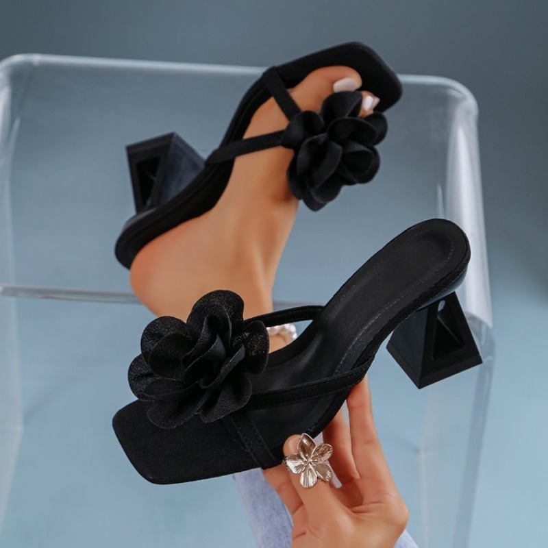 Summer Clothing Items - Womens 3D Flower Decor Sandals Triangular